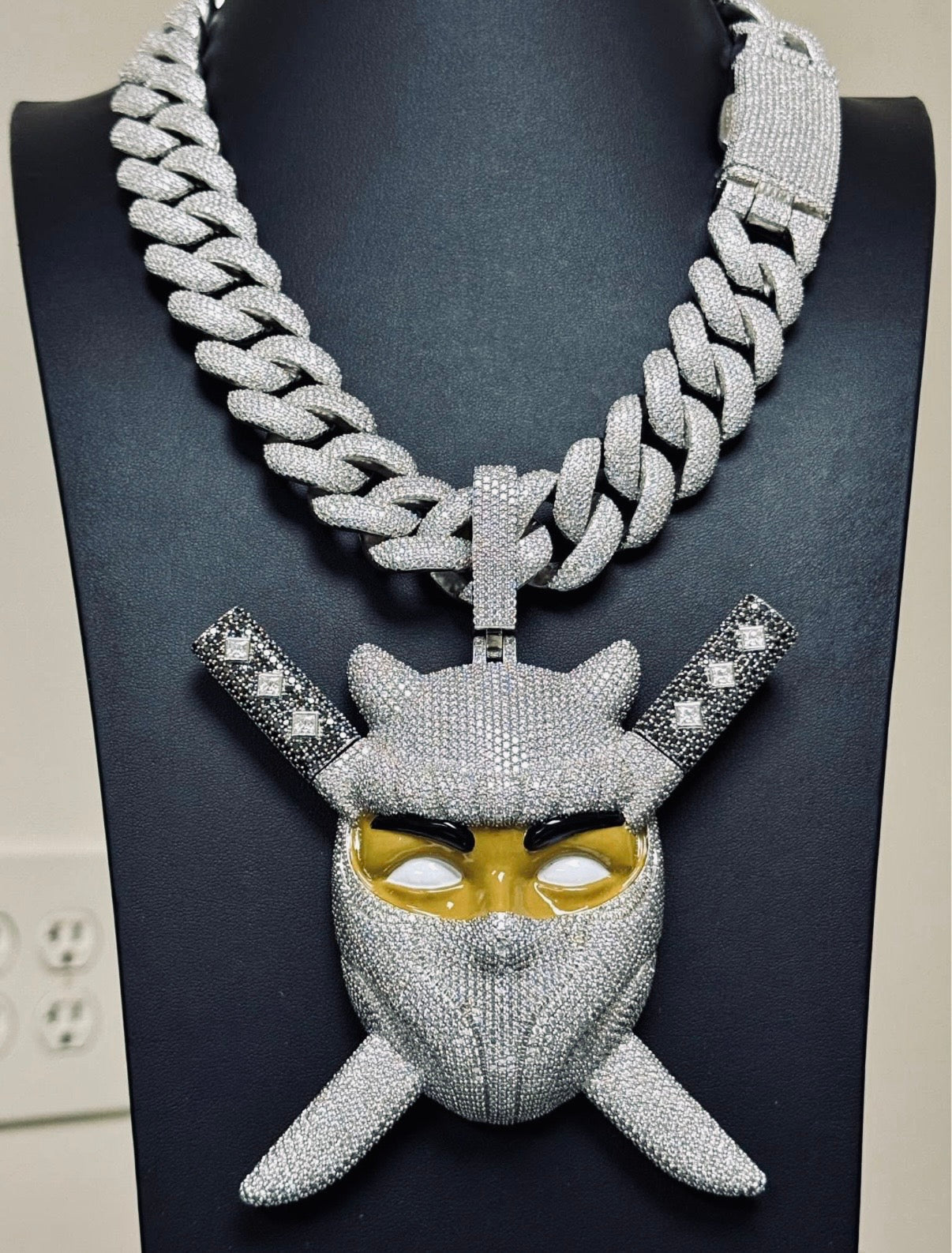 Ninja Big Pave Chain