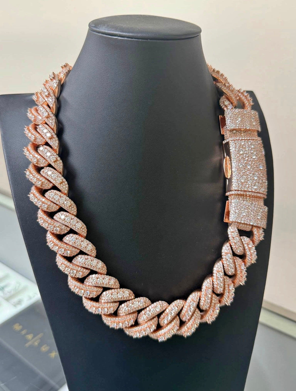 Pave Big Stones Chain