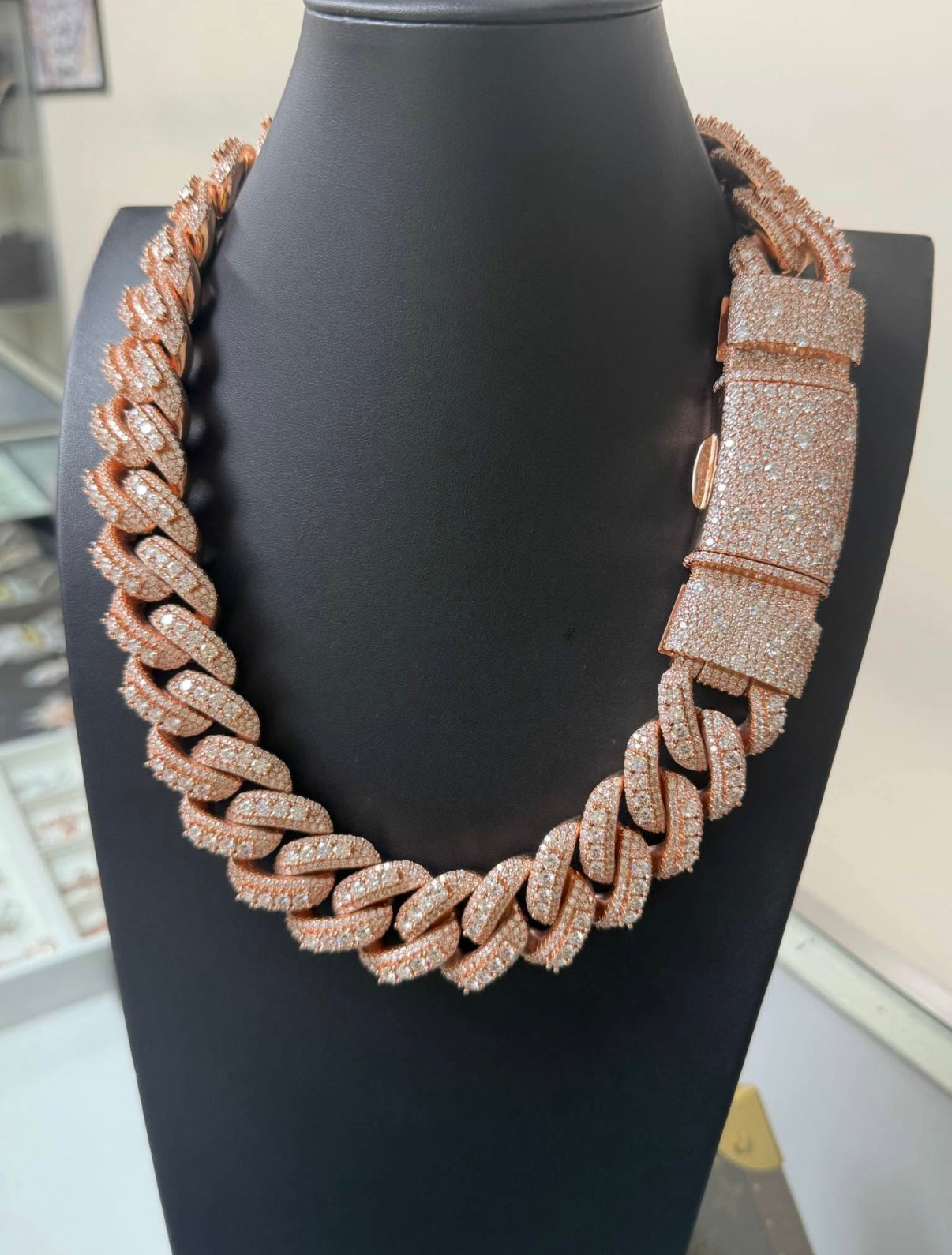 Pave Big Stones Chain