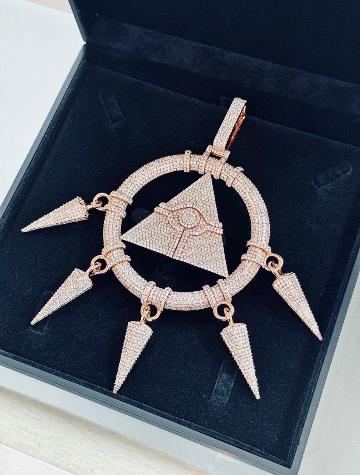 illuminati Big Chain