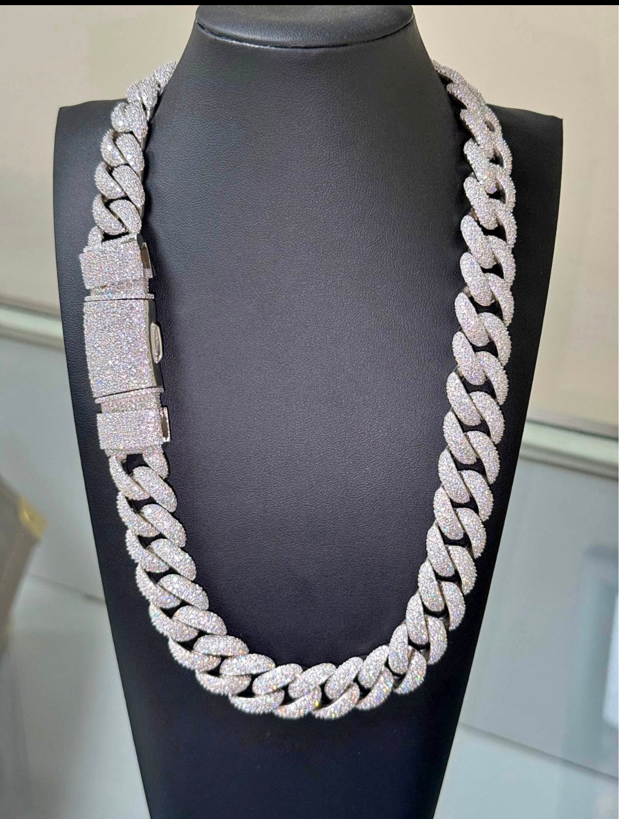 Pave Chain