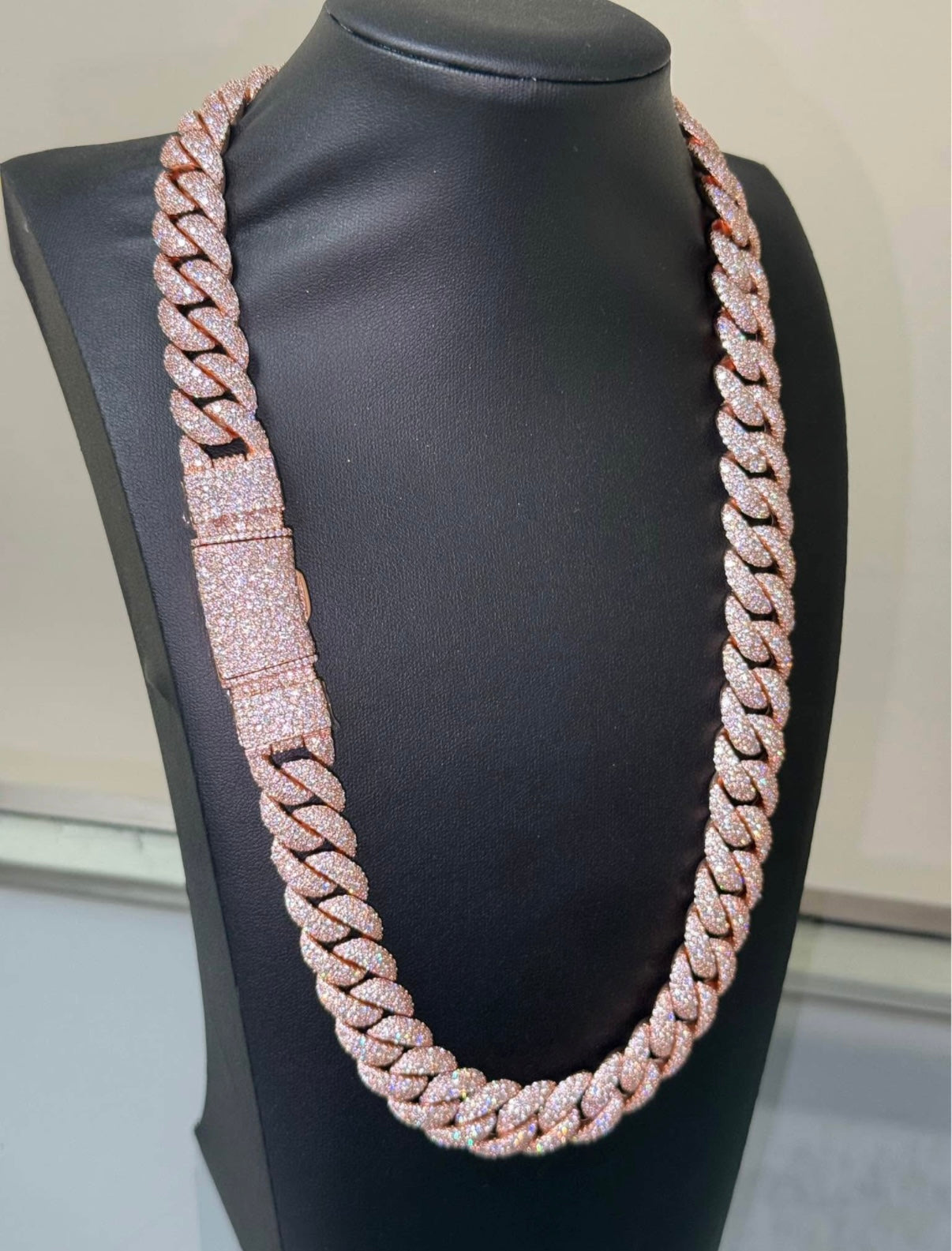 illuminati Big Chain