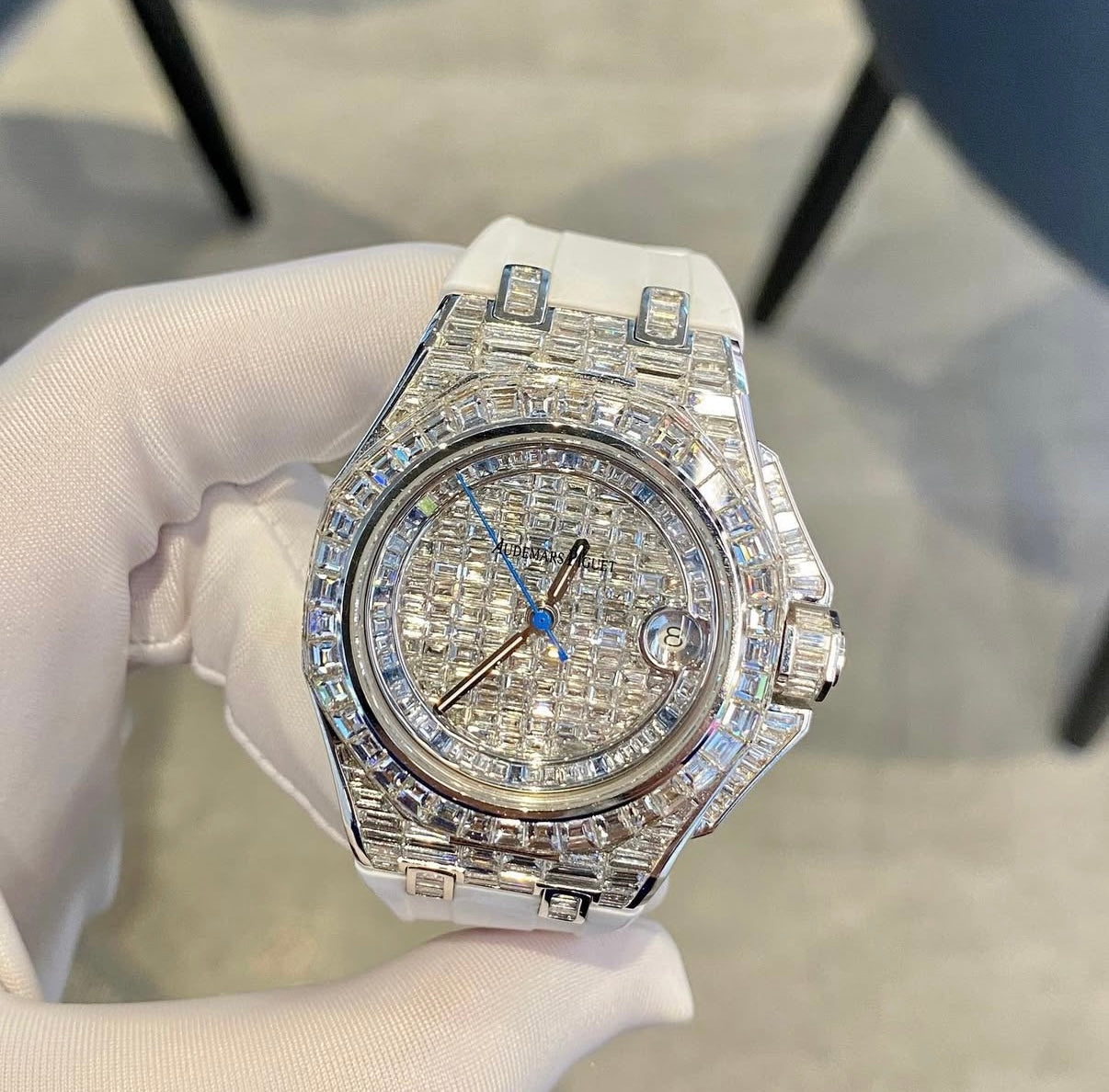 AP Baguette White Strap