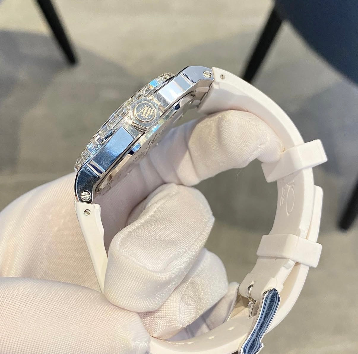 AP Baguette White Strap