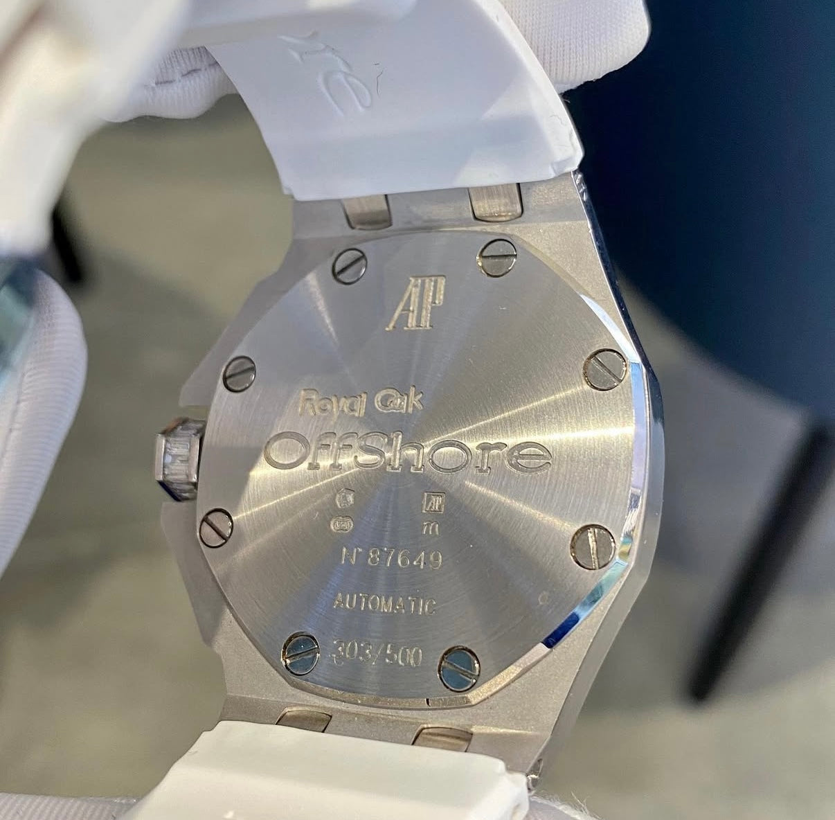 AP Baguette White Strap