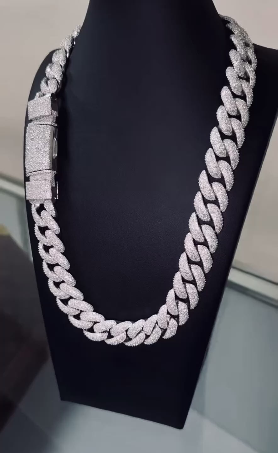 Pave Chain